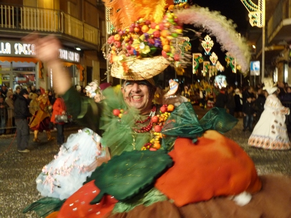 Secondo modello in stile abito di palloncini Carnevale Misterbianco 2015